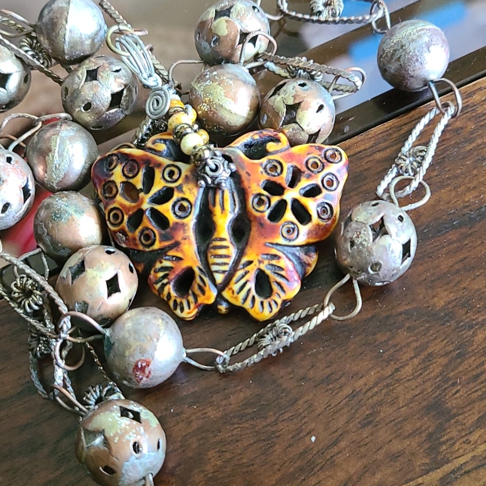 AFRICAN BUTTERFLY NECKLACE
